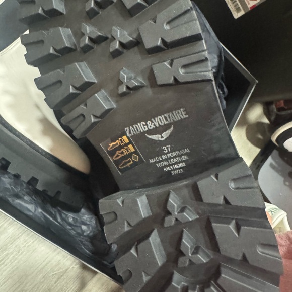 NEW IN BOX - Zadig & Voltaire Ride Chelsea Boots Color ICE size 37 - Picture 9 of 11